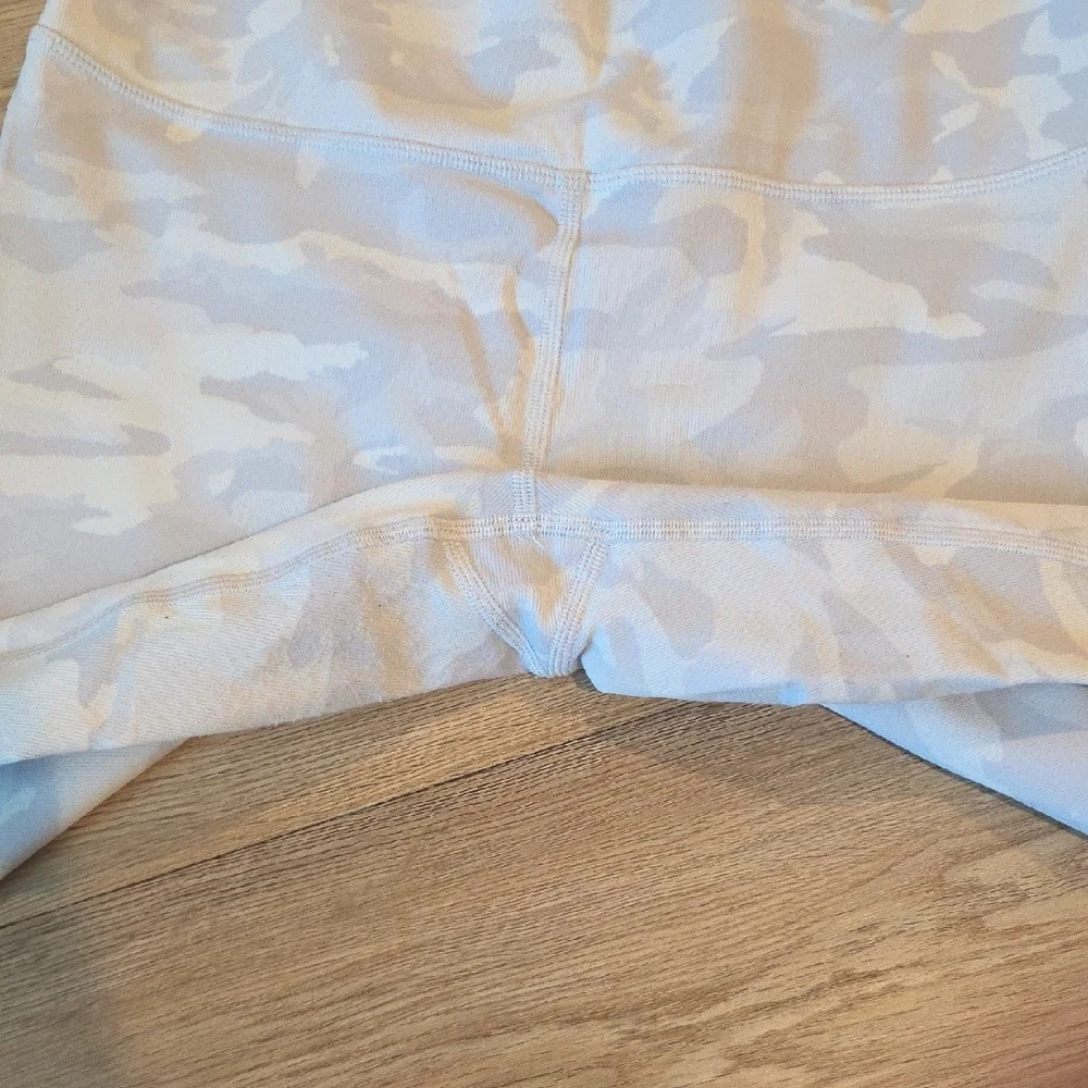 lululemon athletica Sky Blue Patterned Leggings - Picture 2 of 4